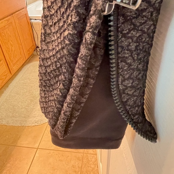 Under Armor jacket - Picture 4 of 5